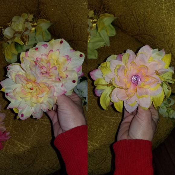 Pink and yellow hair flower - Picture 1 of 3